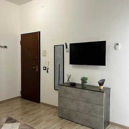 Essential House * Brindisi